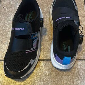 Kids New Balance Boa size 4.5 sneakers brand new